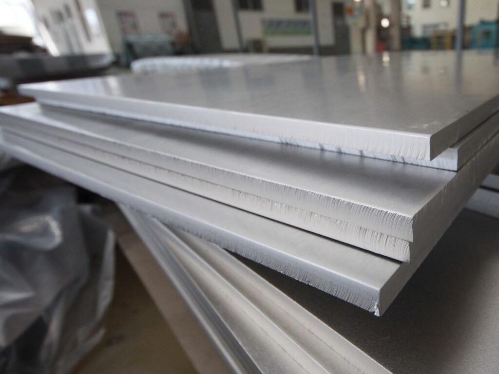 Нержавеющая плита горячекатаная 120 мм 28CrS4 EN 10084