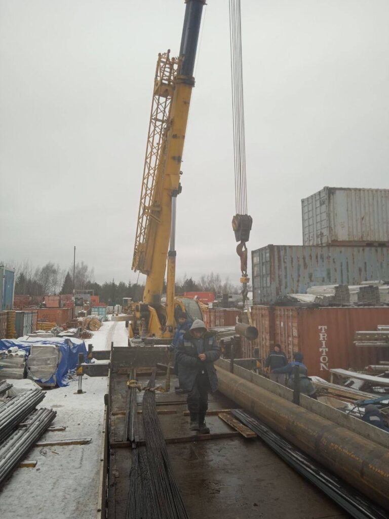 Трубы, листы, арматура для: Космодром Восточный